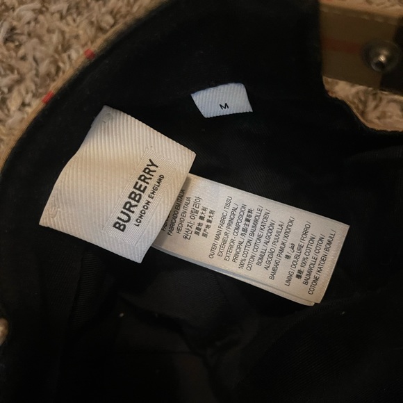 Burberry Hat - Picture 5 of 5